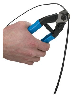 VAR Consumer cable cutter