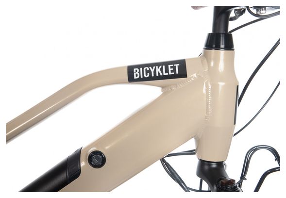 Bicicleta eléctrica urbana Bicyklet Camille Shimano Acera/Altus 8S 504 Wh 700 mm Beige marfil