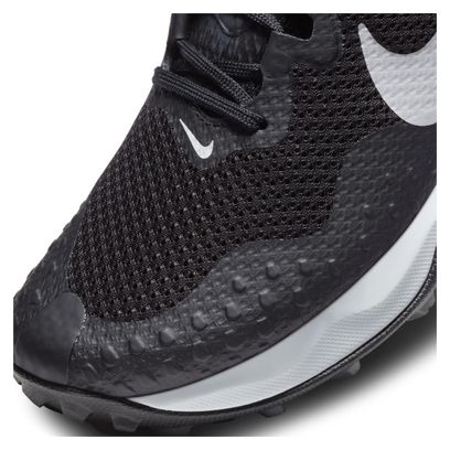 Nike Wildhorse 7 Black / White Women&#39;s Shoe