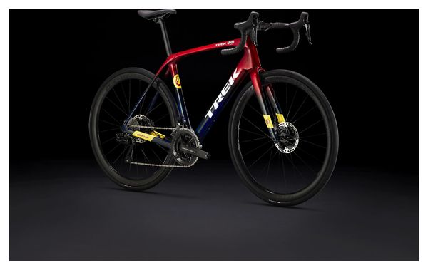 Vélo de Route Trek Domane SLR 9 Shimano Dura-Ace Di2 12V 700mm Rouge / Bleu 2023