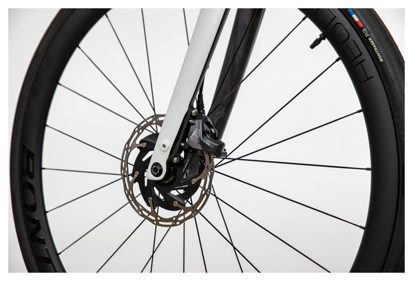 Vélo D'exposition - Vélo de Route Trek Domane SLR 7 Sram Force eTap AXS 12V Crystal White 2023