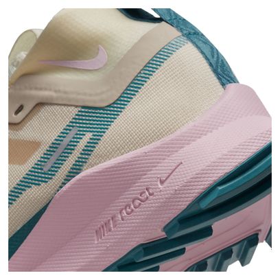 Nike React Pegasus Trail 4 GTX Hardloopschoenen voor dames Roze Beige