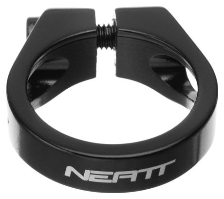 Neatt Black Saddle Necklace