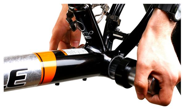 Utensile VAR di montaggio e smontaggio cuscinetti per pedaliere BB30