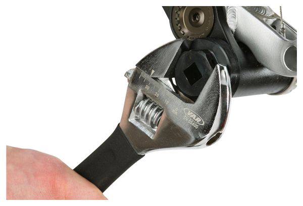 VAR Adjustable wrench 12''