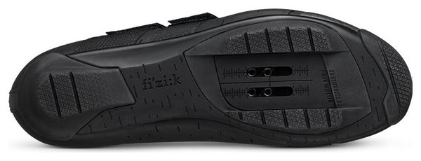 Par de zapatillas de MTB Fizik Terra Powerstrap X4 negro