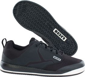 Paar schwarze ION Scrub MTB Schuhe