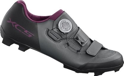 Coppia di scarpe MTB da donna Shimano XC502 grigie