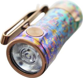Lampe de poche LED Fenix E16 Ti Titanium  couleur Galaxy-Blue avec batterie Li-ion et câble de chargement micro-USB