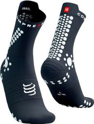 Chaussettes Compressport Pro Racing Socks v4.0 Trail Gris/Blanc