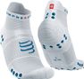 Paire de Chaussettes Compressport Pro Racing Socks v4.0 Run Low Blanc / Bleu
